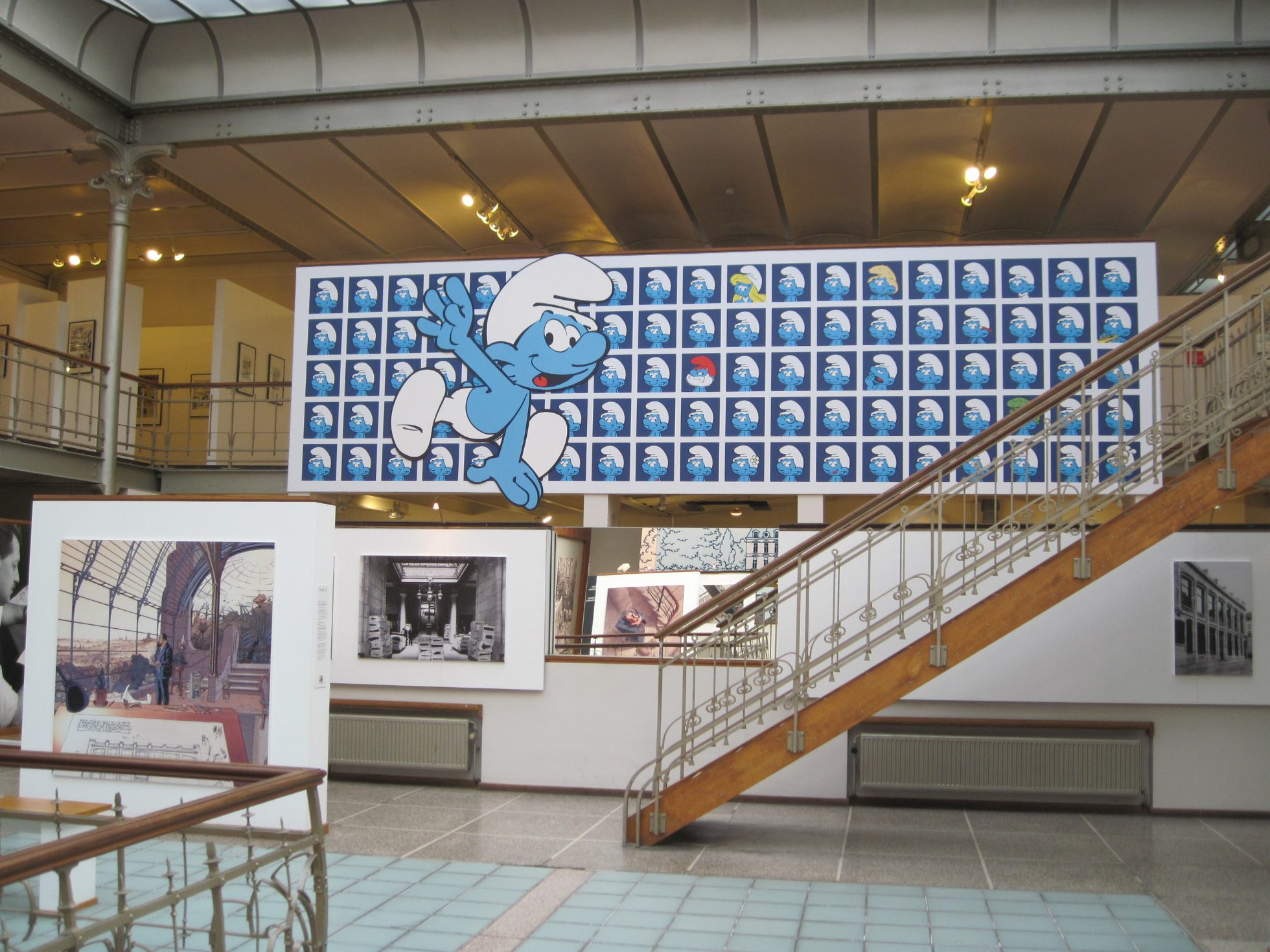 Wnętrze Muzeum Komiksu w Brukseli