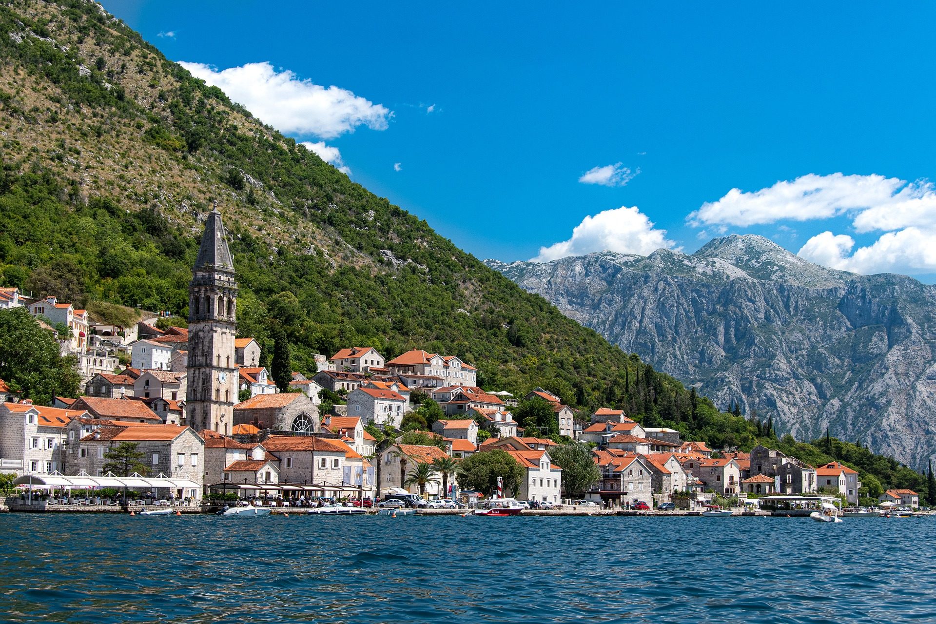 Zatoka Kotorska i miasto Perast; atrakcje Czarnogóry