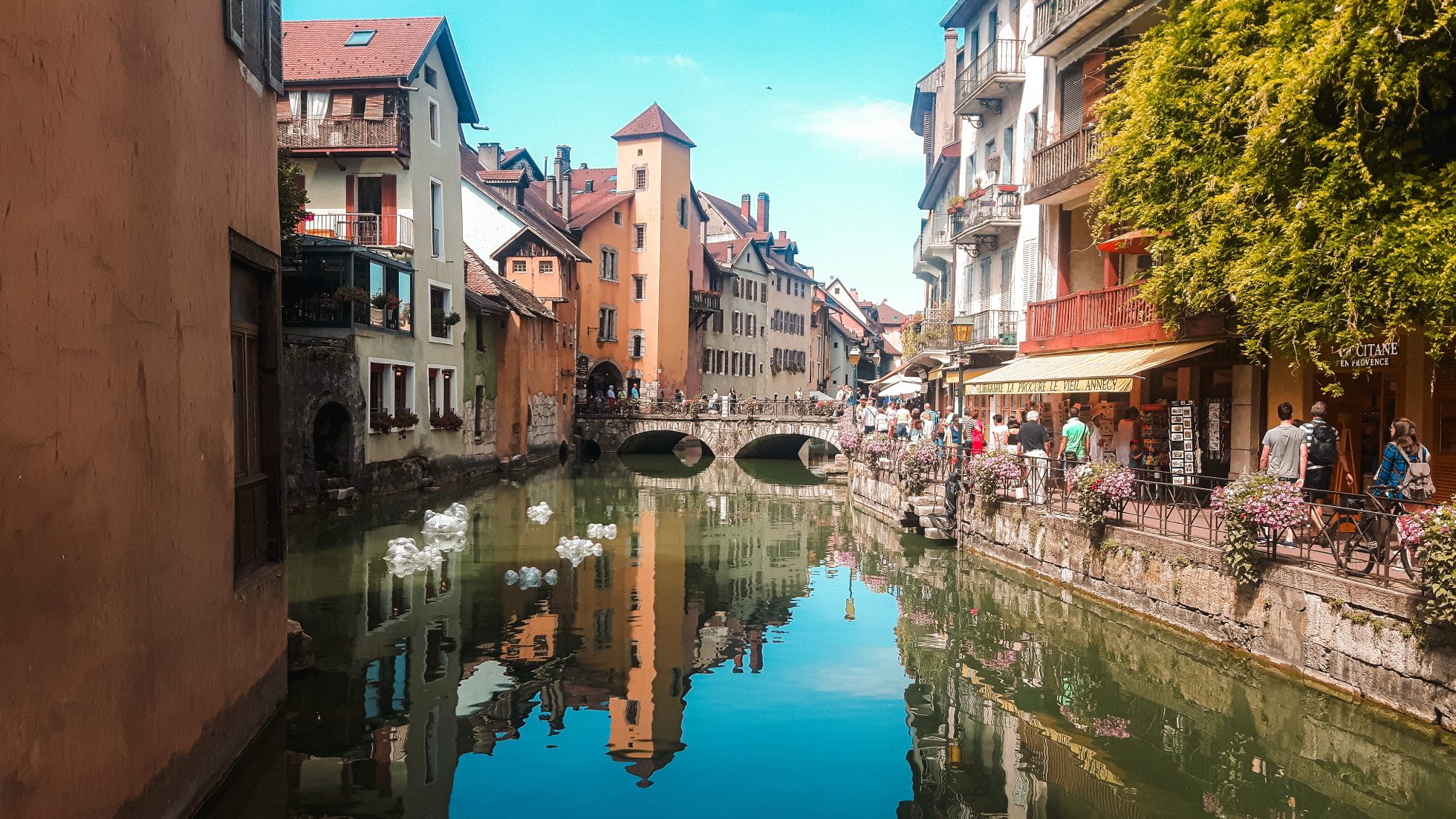 Stare Miasto w Annecy, małe miasteczka we Francji