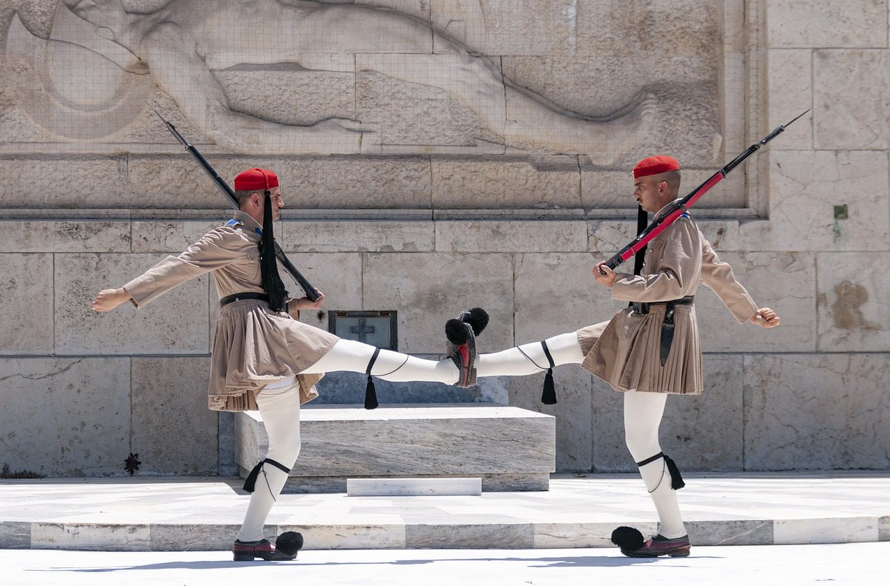 Zmiana warty na placu Syntagma w Atenach, atrakcje Aten
