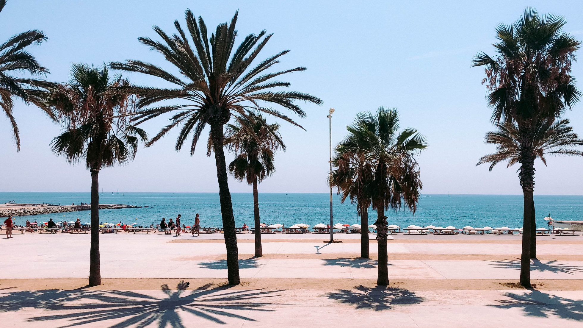 Plaża La Barceloneta w Barcelonie