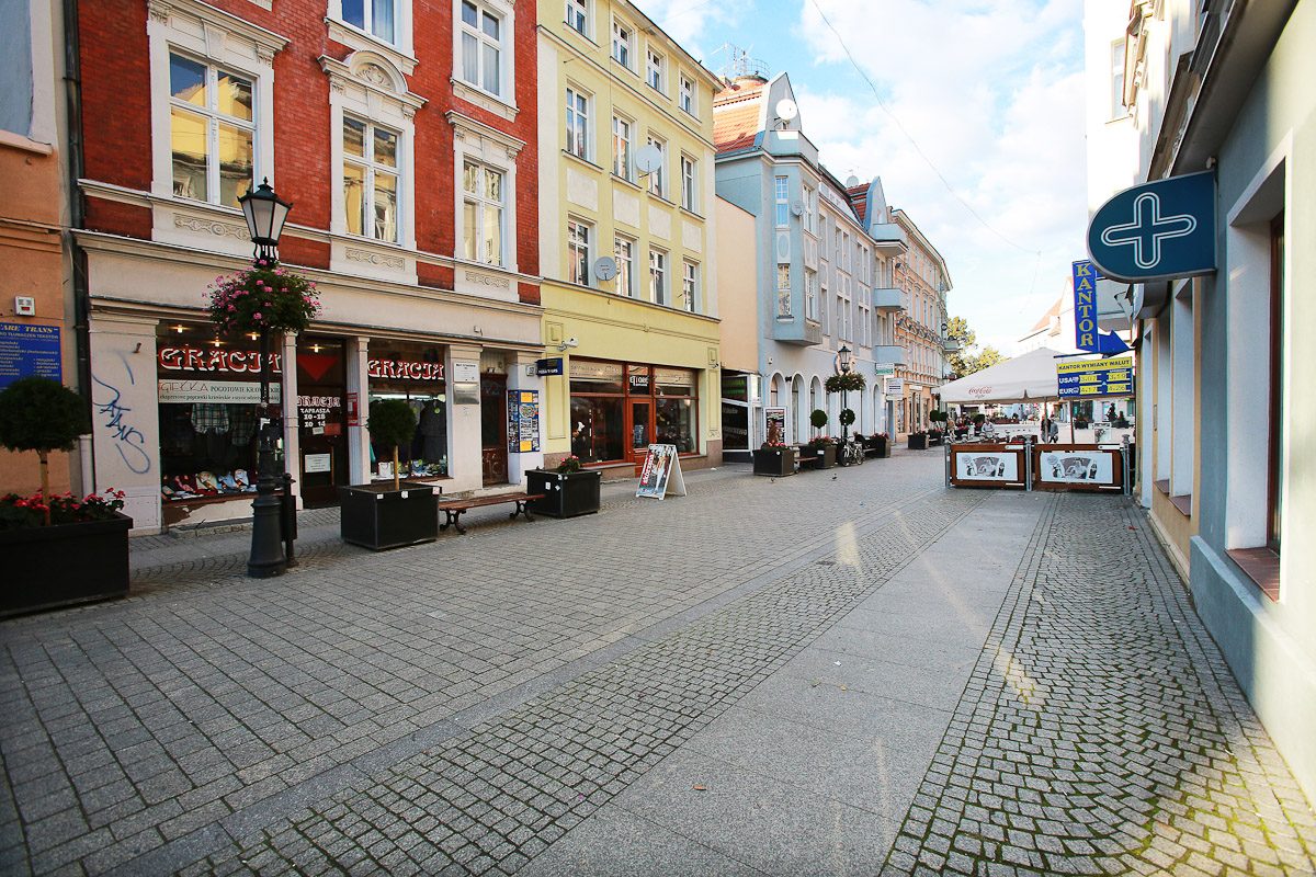 Jedna ze śródmiejskich uliczek w Zielonej Górze