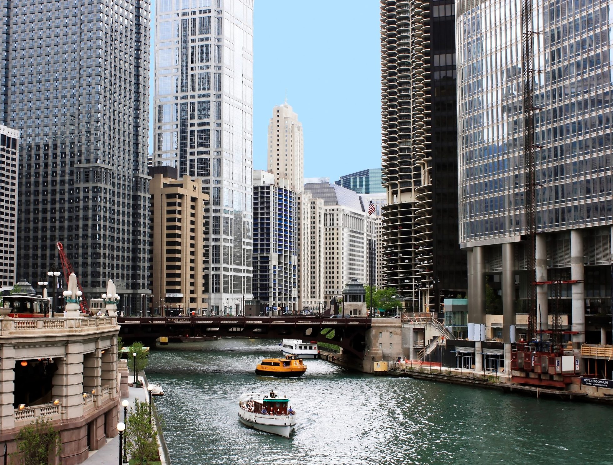 View of Chicago's DuSable Bridge