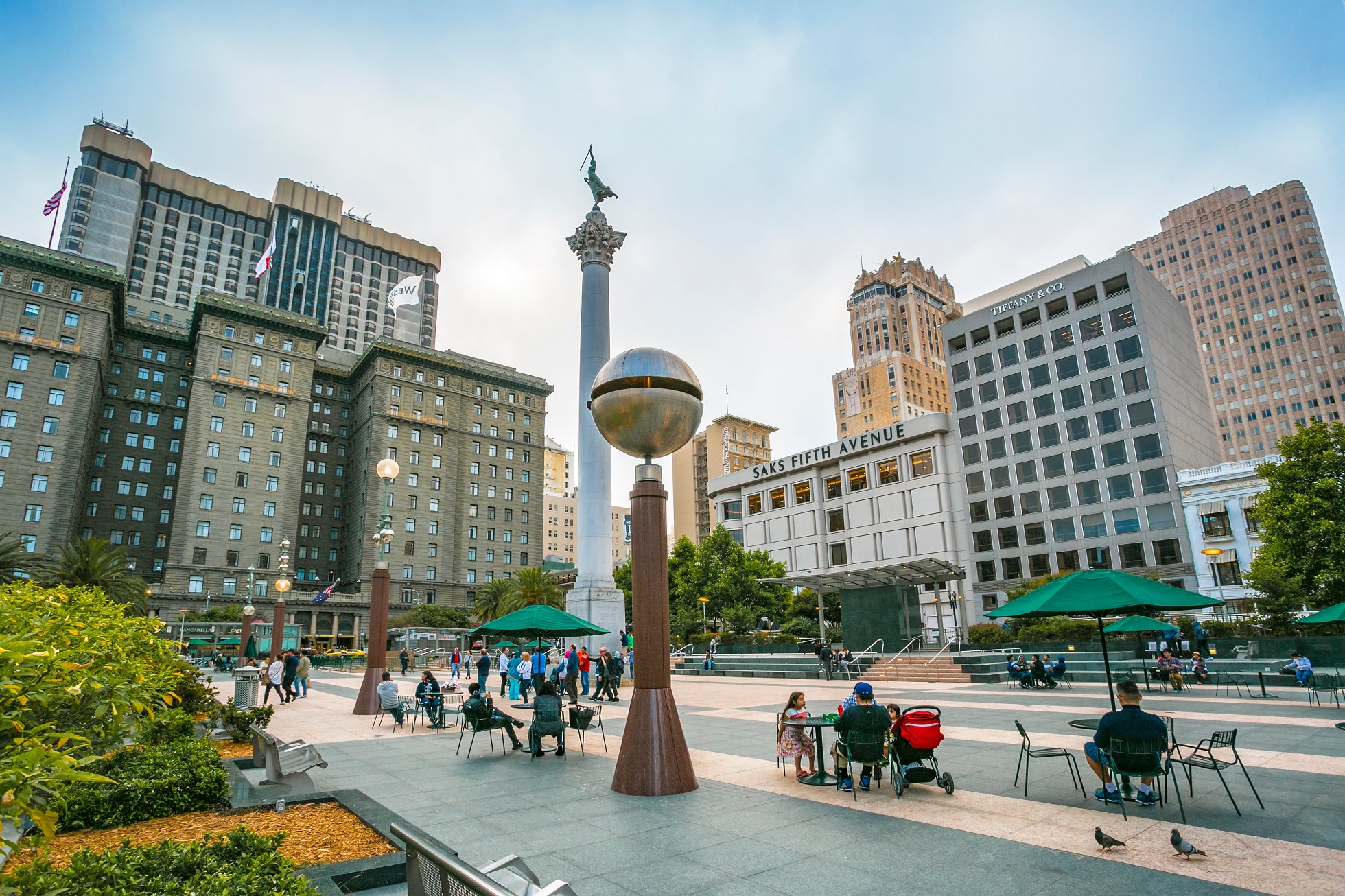 The Dewey Monument. Memorial statue. Union Square. San Francisco. California, USA