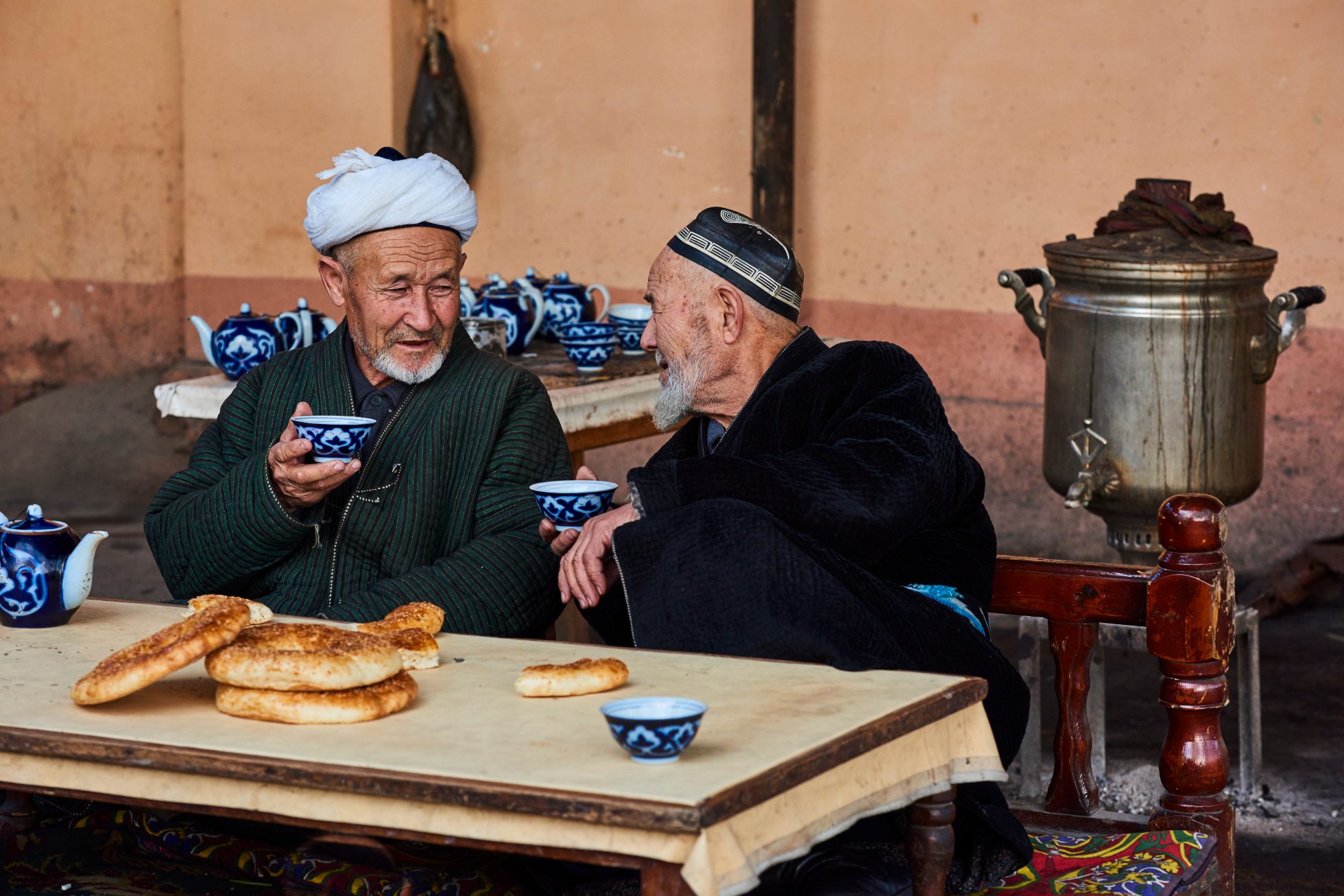 Picie herbaty w Uzbekistanie to prawdziwy rytuał. Kuchnia uzbecka.