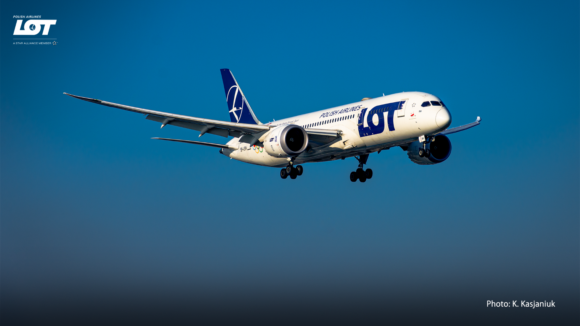 Boeing 787 Dreamliner soaring on a sunny day
