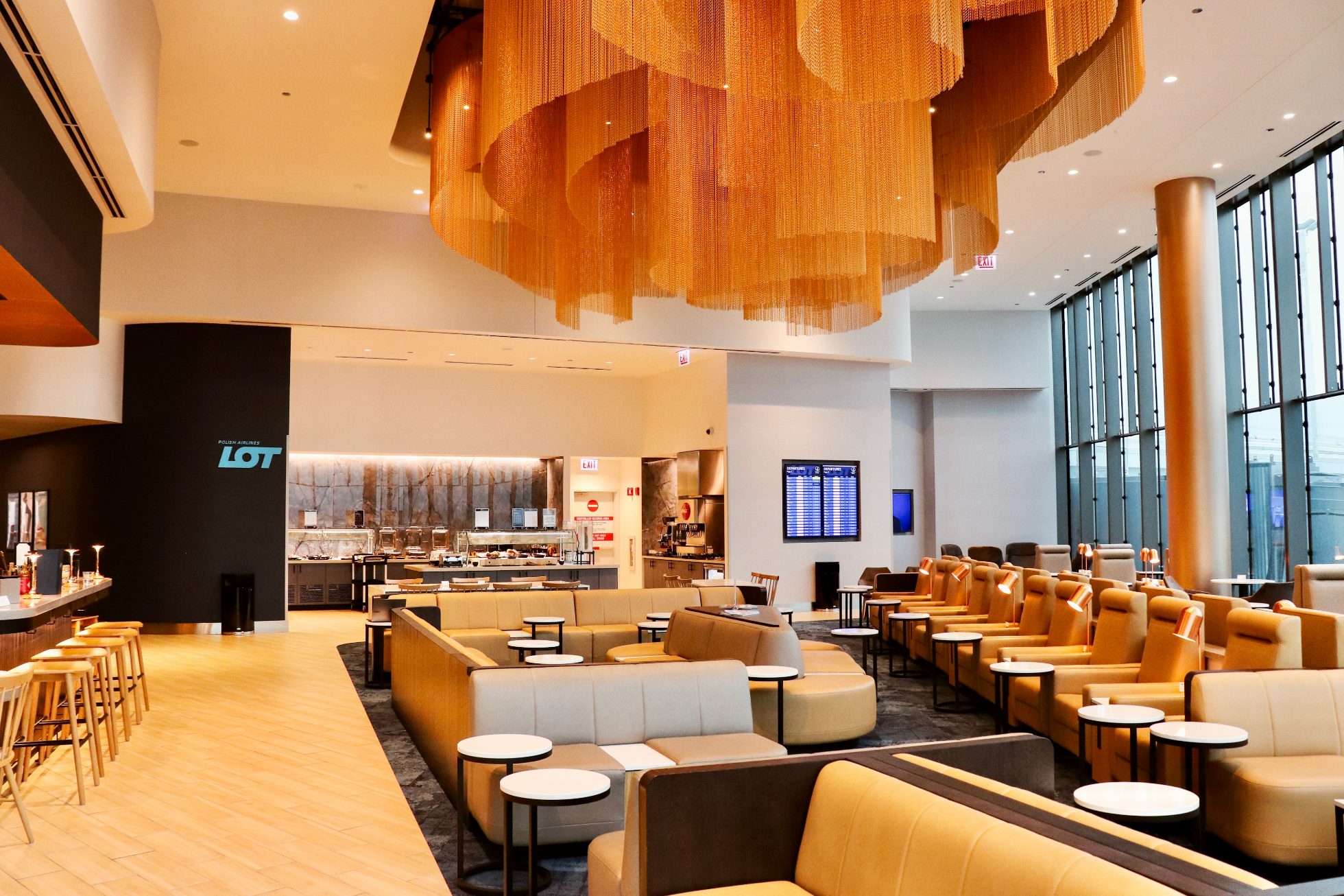 Relaxing zone in LOT Business lounge in Chicago