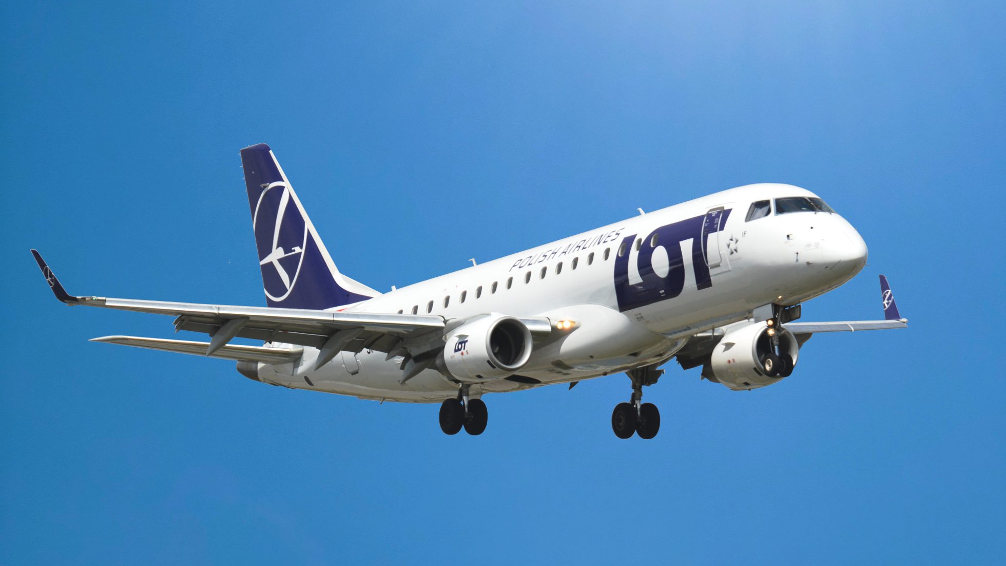 Embraer 175 a repülés során