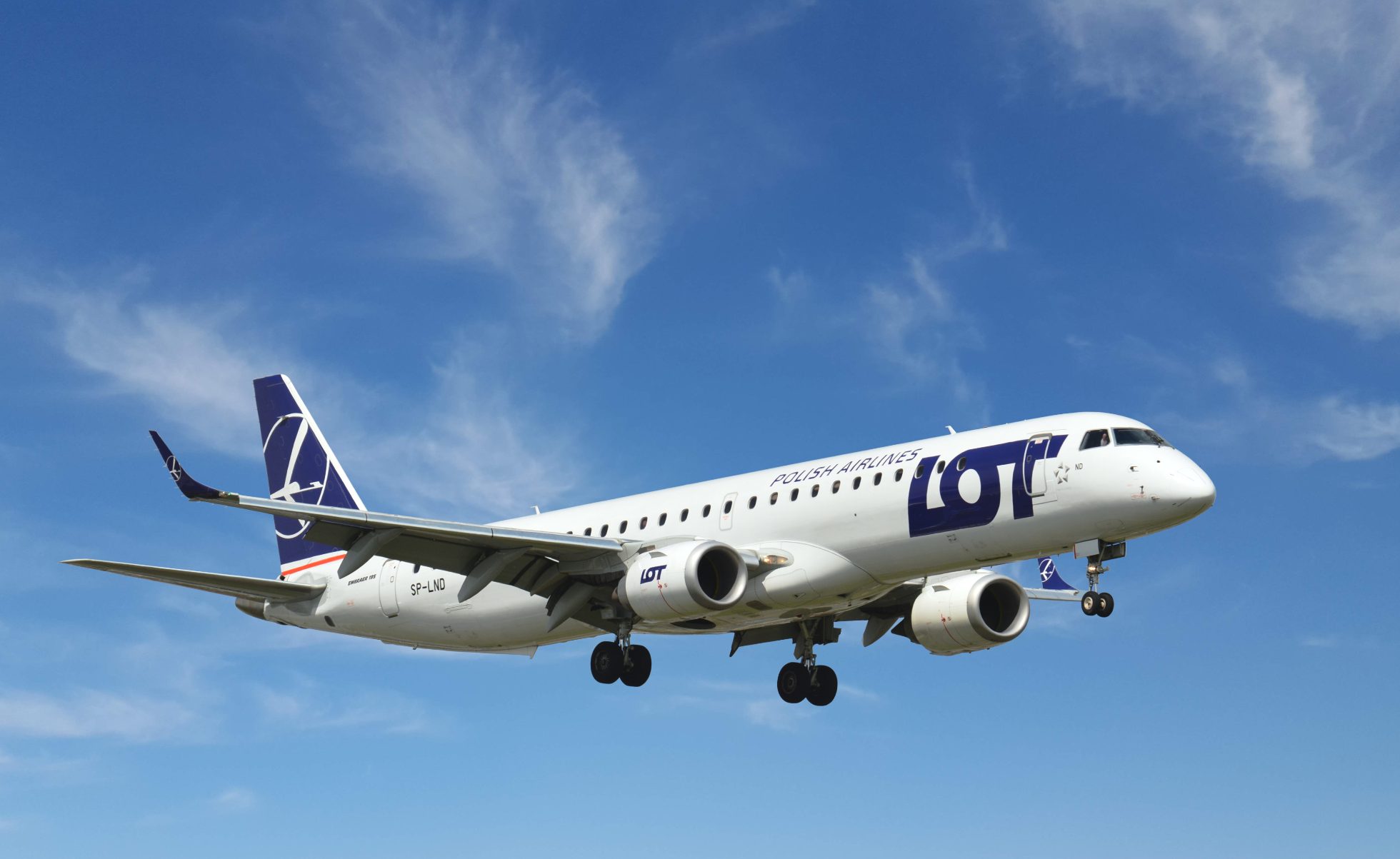 Embraer contre le ciel