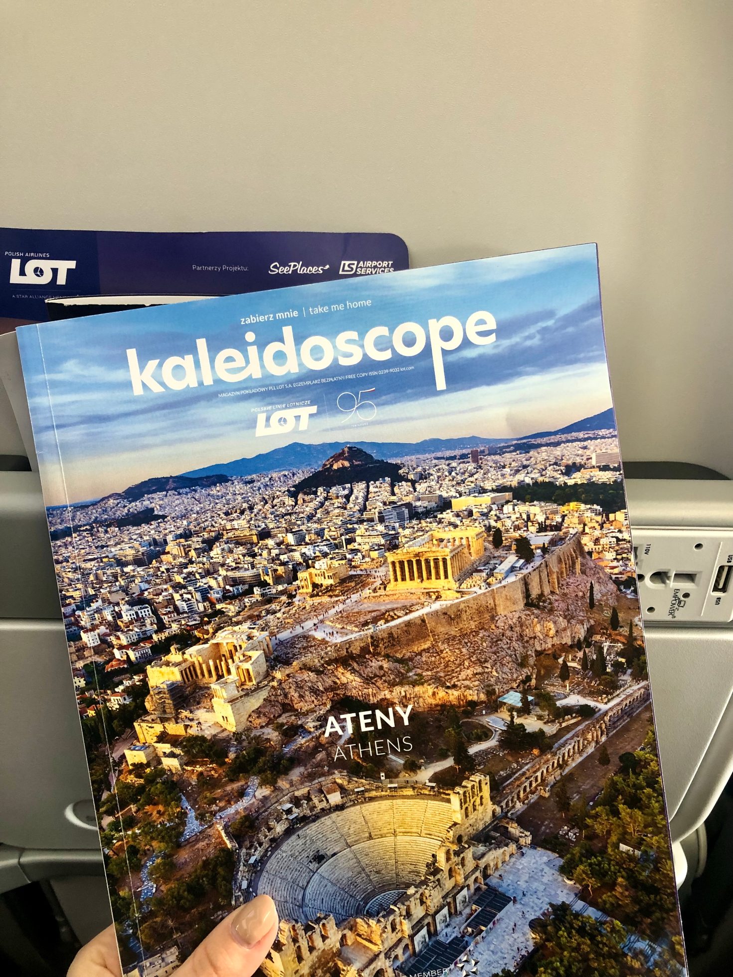 Magazyn Kalejdoskop na pokładzie samolotu LOT