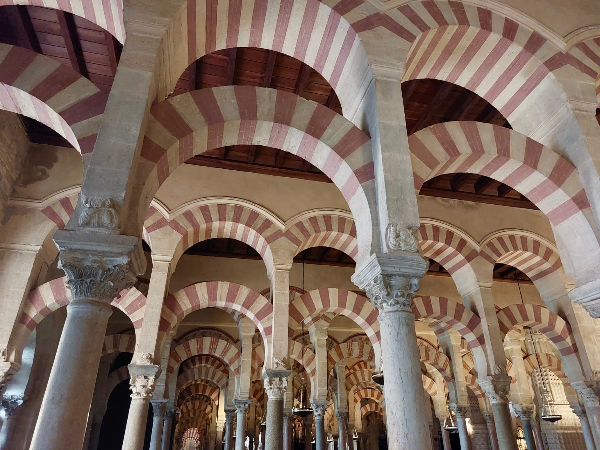 Dwukondygnacyjne arkady w Mezquicie, Kordoba