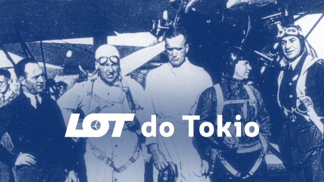 Bolesław Orliński witany w Tokio, z samolotem w tle