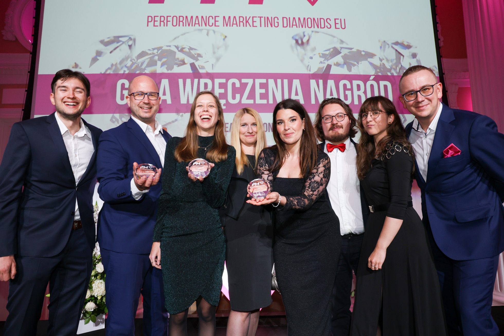 osoby odbierające nagrody LOT
