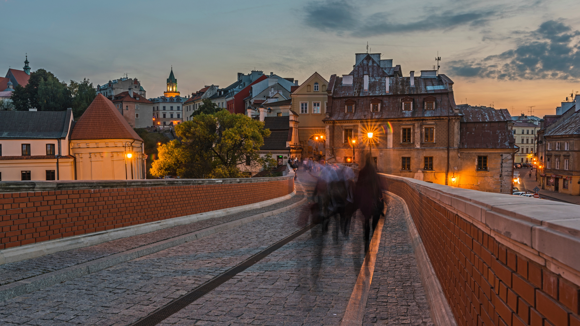 Odkryj Lublin z LOT! Zabytki, kultura, smaki. Leć z nami!