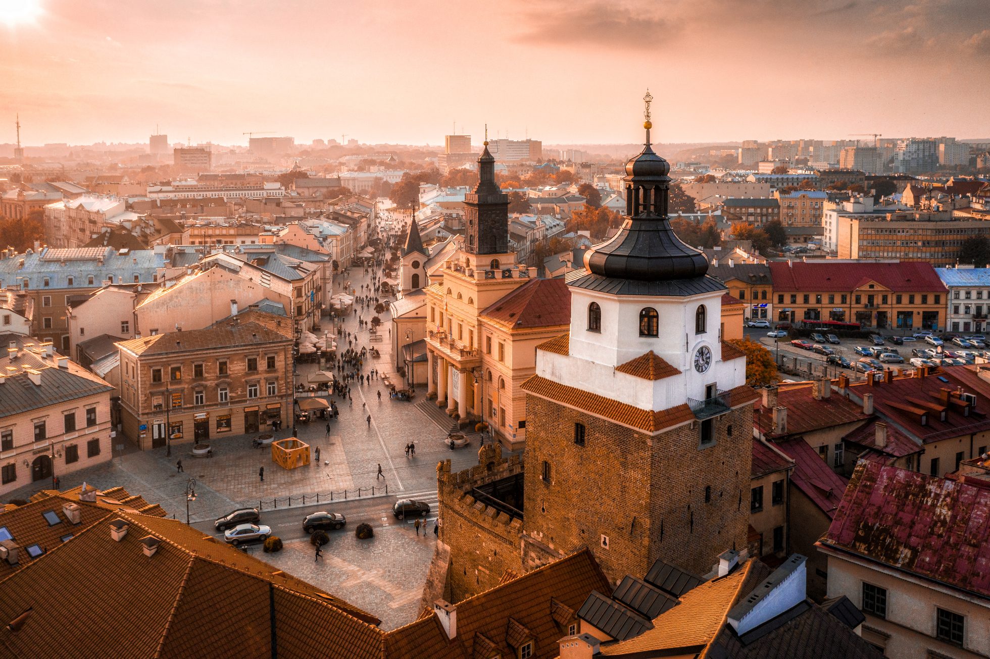 Odkryj Lubelskie z LOT! Malownicze krajobrazy, bogata historia. Leć z nami!