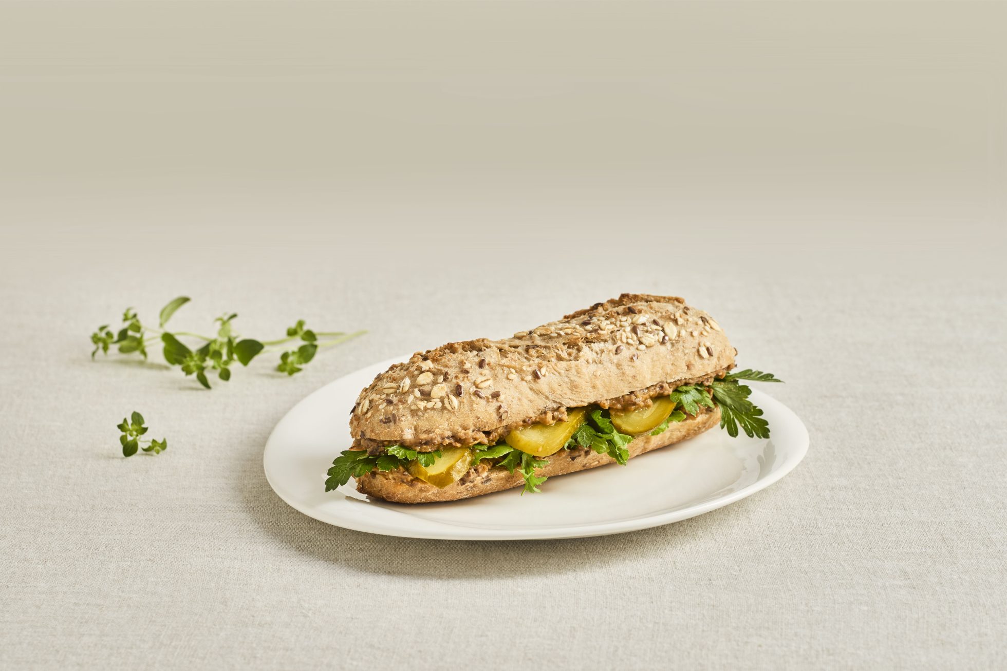 Vegetarian sandwich with lard.
