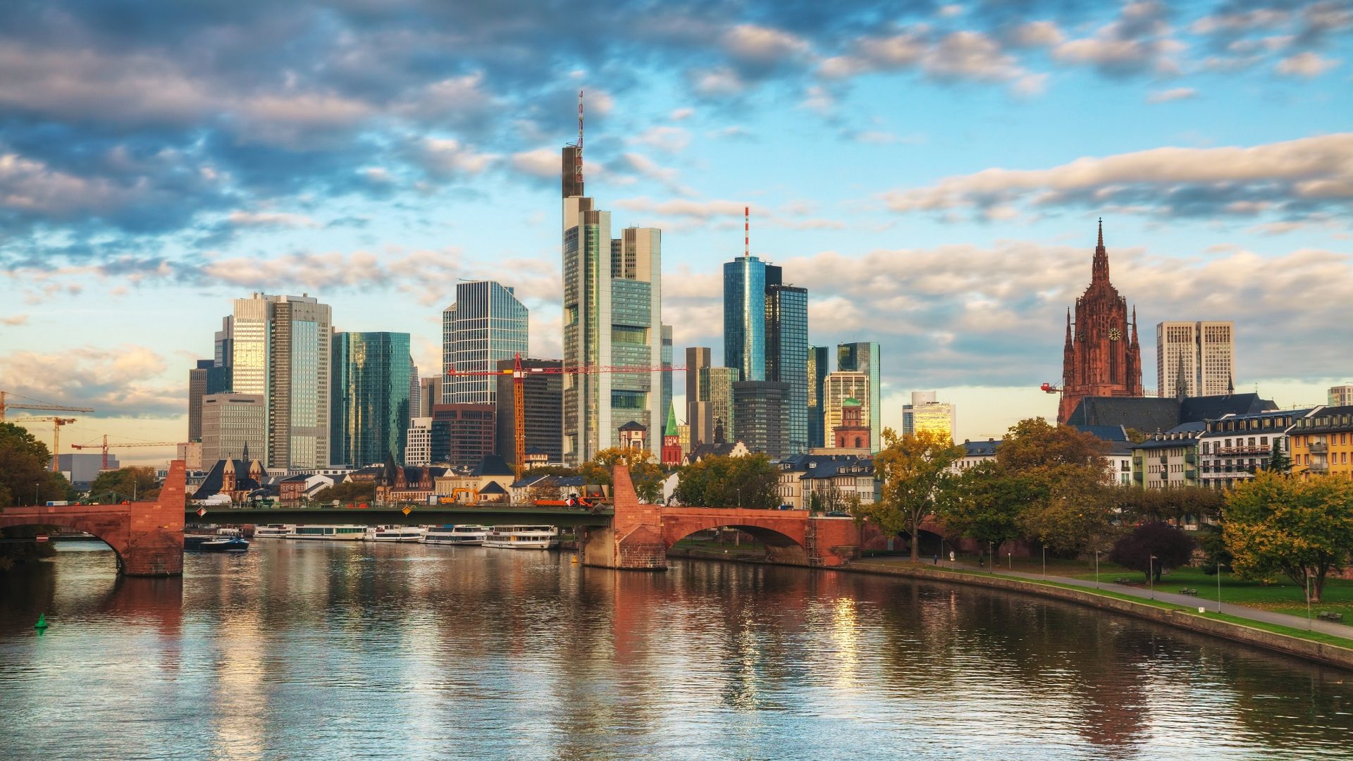 Frankfurt cityscape at sunrise
